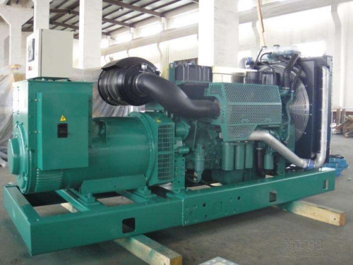 龙海便携静音：租赁无声发电机组，便携式解决能源需求